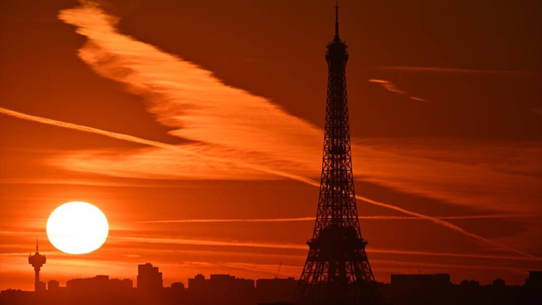 Paris'te gün doğumu 4