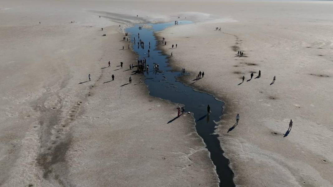 Tuz Gölü alarm veriyor: Kuraklık kritik seviyede 7