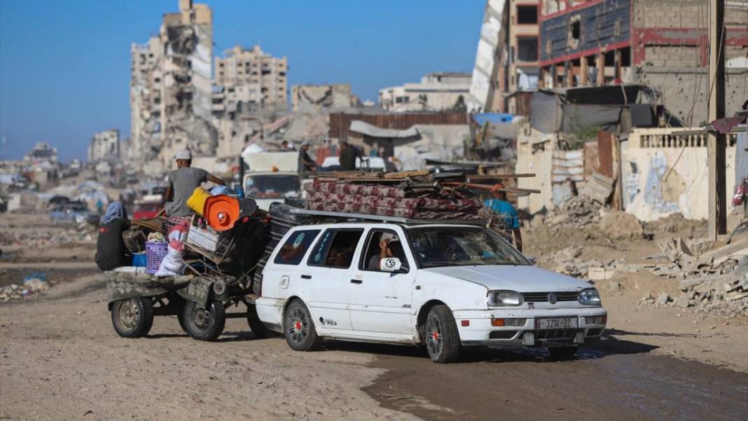 Katil israil yüzünden Gazzelilerin göçü sürüyor 19