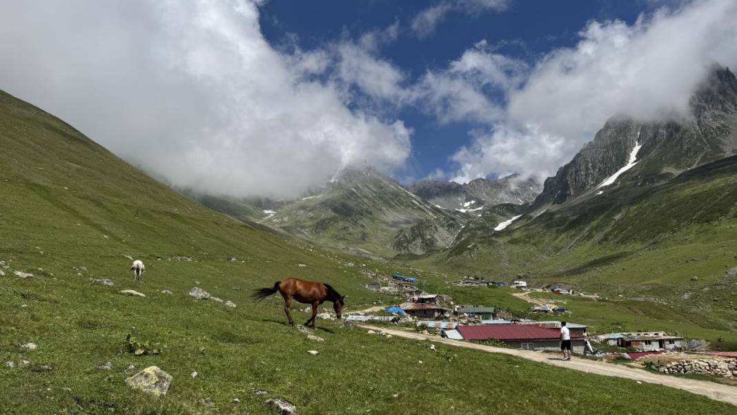 Kaçkarların zirvesinde yaratılış harikası: Avusor Yaylası ve Gölü 11