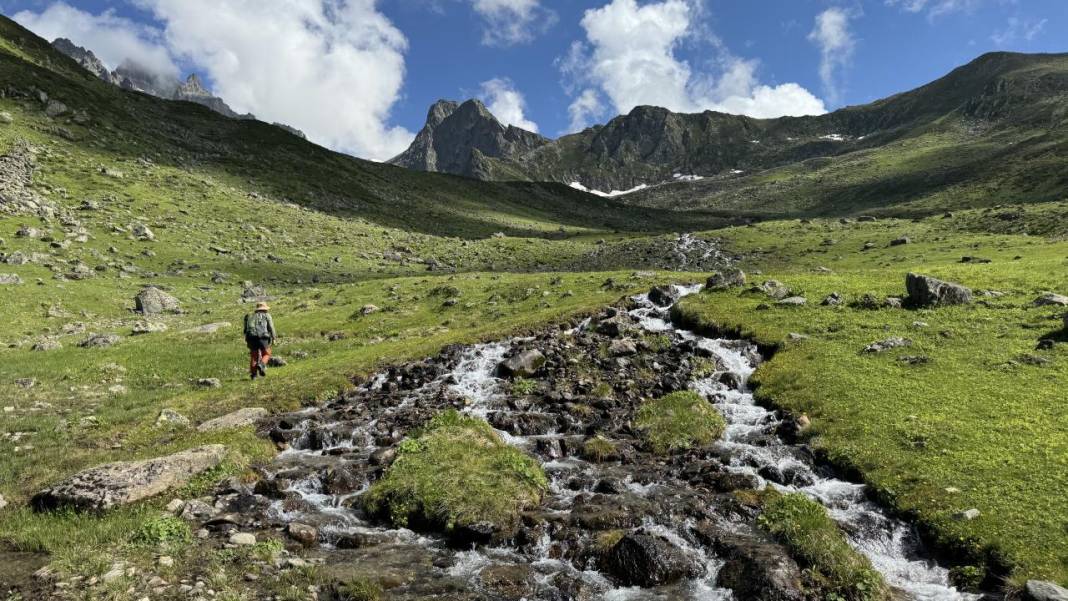 Kaçkarların zirvesinde yaratılış harikası: Avusor Yaylası ve Gölü 13