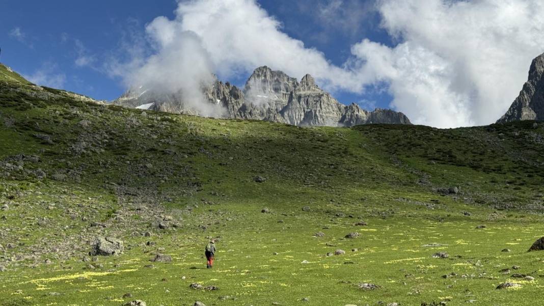 Kaçkarların zirvesinde yaratılış harikası: Avusor Yaylası ve Gölü 15