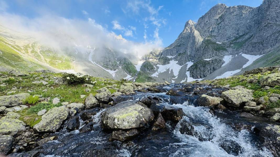 Kaçkarların zirvesinde yaratılış harikası: Avusor Yaylası ve Gölü 3