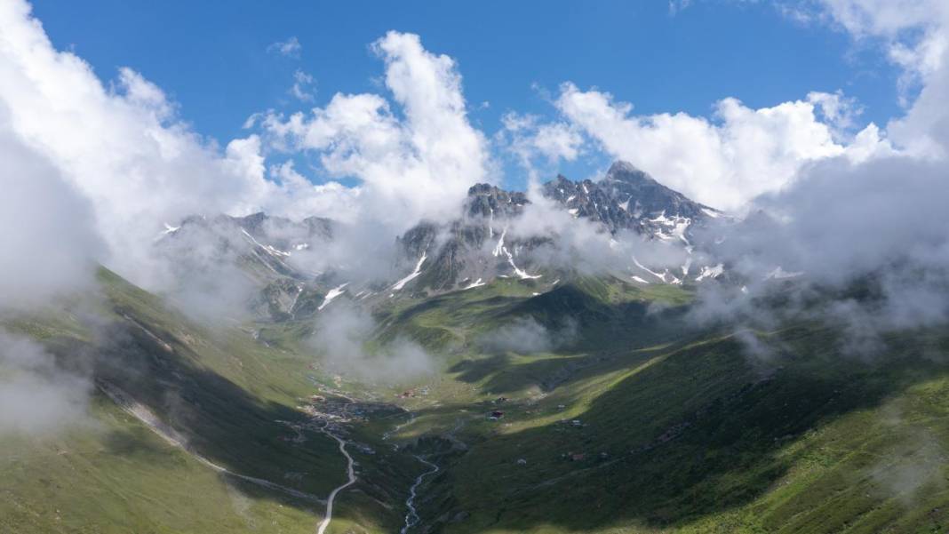Kaçkarların zirvesinde yaratılış harikası: Avusor Yaylası ve Gölü 8
