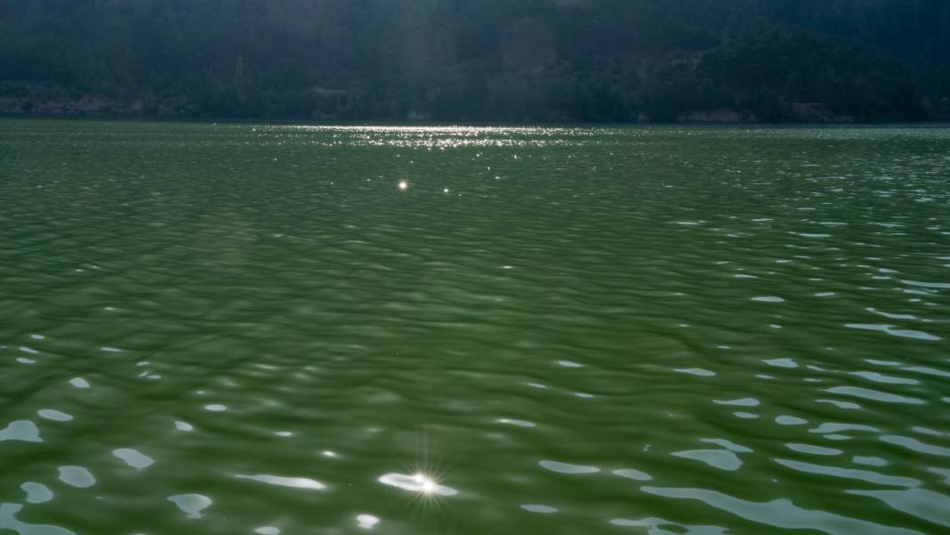 Karacaören Baraj Gölü'nde kartpostallık görüntüler 7