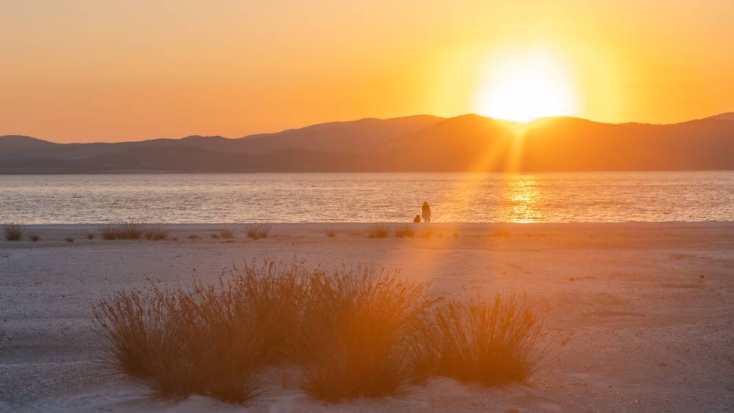 Salda Gölü'nde gün batımı 10