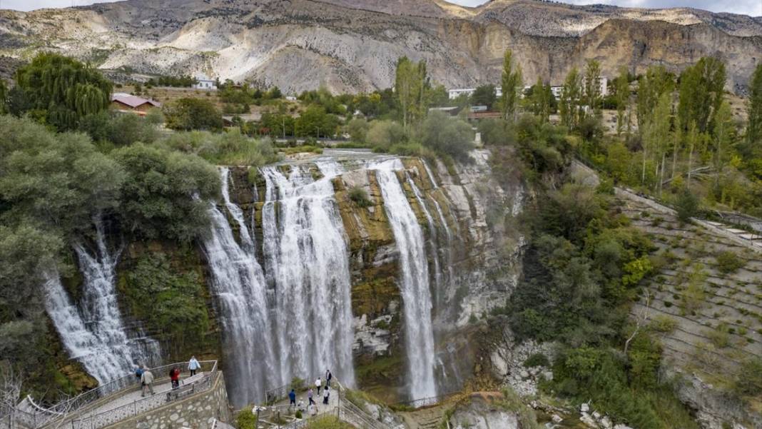 Erzurum'un Tortum Şelalesi 1
