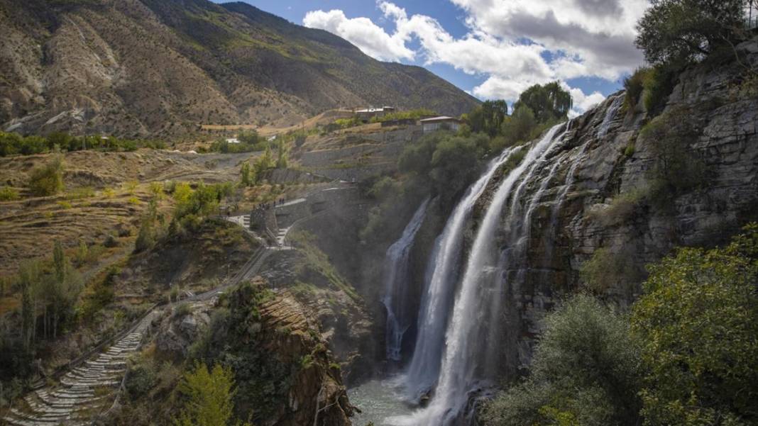 Erzurum'un Tortum Şelalesi 11
