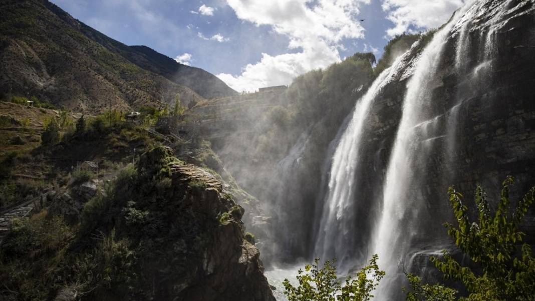 Erzurum'un Tortum Şelalesi 8