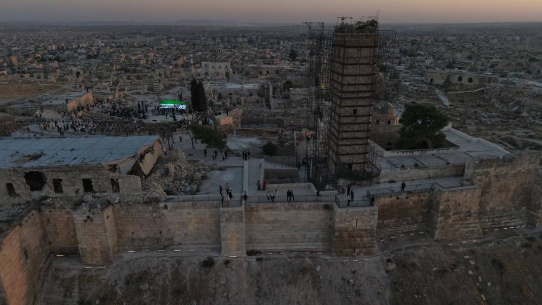 Suriye'nin tarihi Halep Kalesi 2