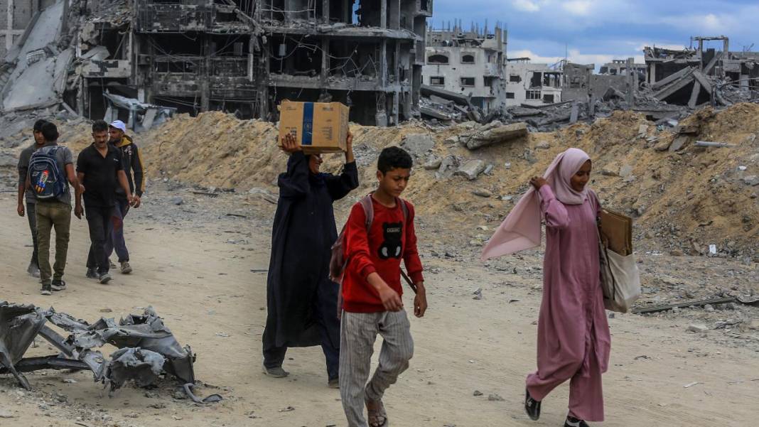 Gazze: Evlerine dönen insan manzaraları 2