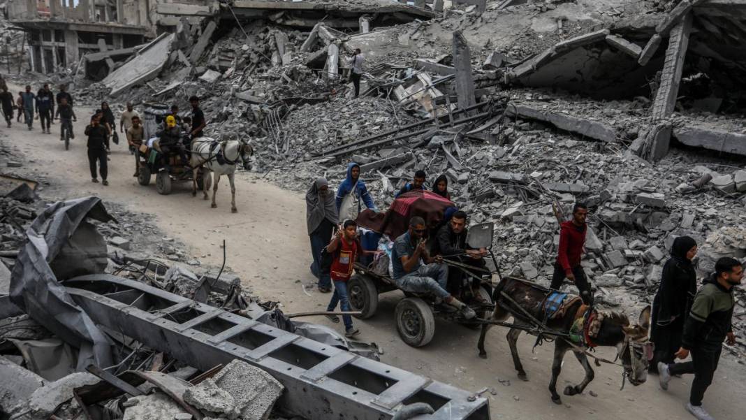 Gazze: Evlerine dönen insan manzaraları 27