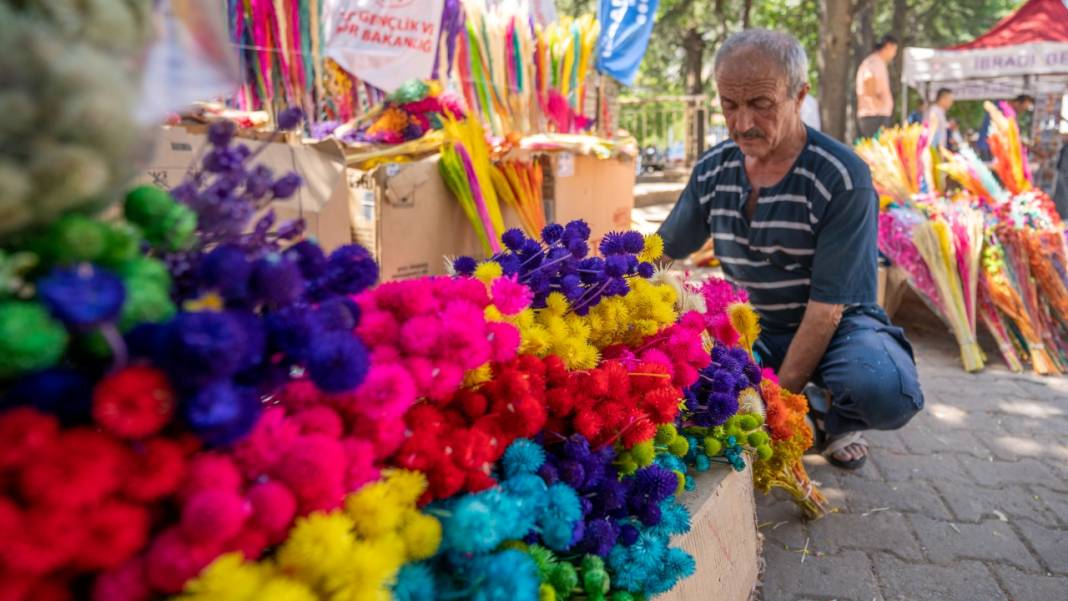 Kuru çiçekçilik sanatıyla baharın renkleri evlere taşınıyor 7