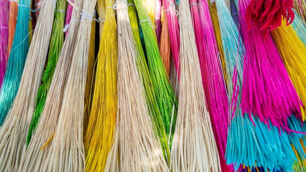 Kuru çiçekçilik sanatıyla baharın renkleri evlere taşınıyor 8