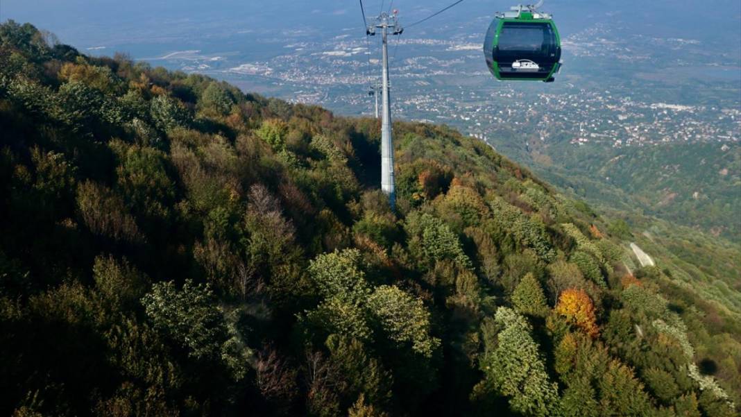 Teleferikten 360 derecelik açıyla sonbahar renkleri 3