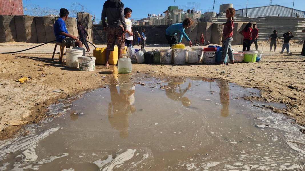 Gazze'deki su krizi devam ediyor 5