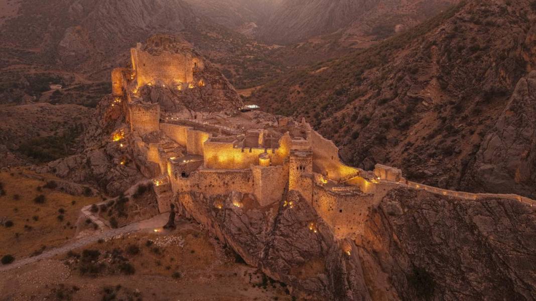 Fotoğrafların Diliyle Kâhta 13