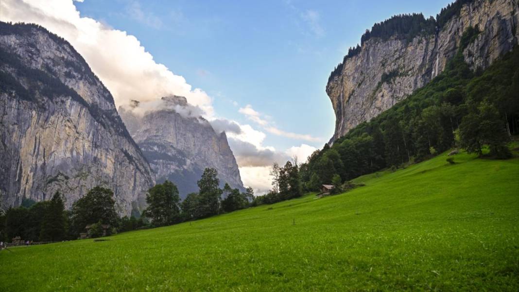 Alpler'in ortasında rüya gibi bir vadi 8