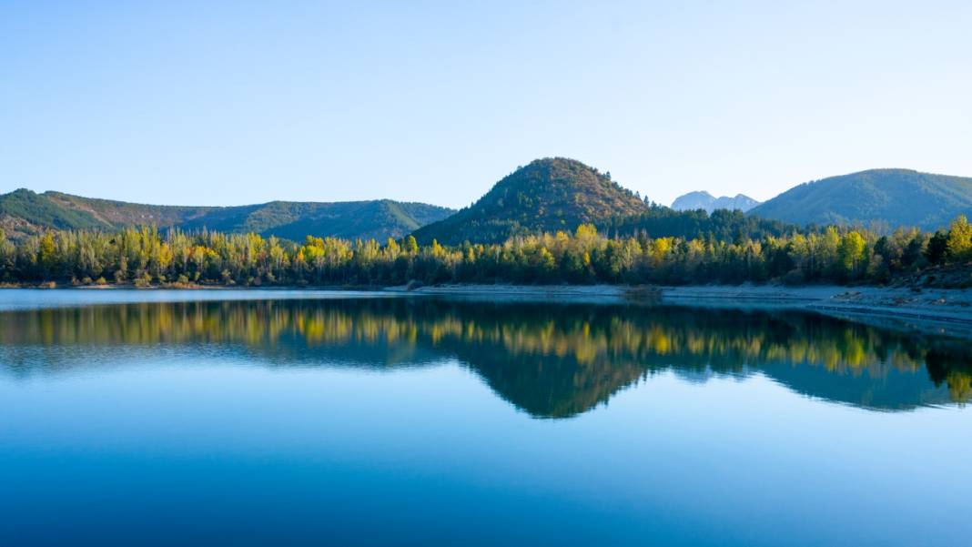 Isparta Gölcük Tabiat Parkı'nda sonbahar tefekkürü 1