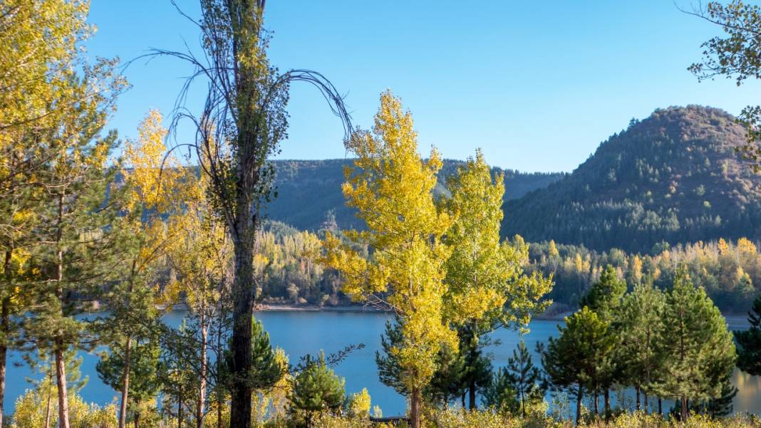 Isparta Gölcük Tabiat Parkı'nda sonbahar tefekkürü 12