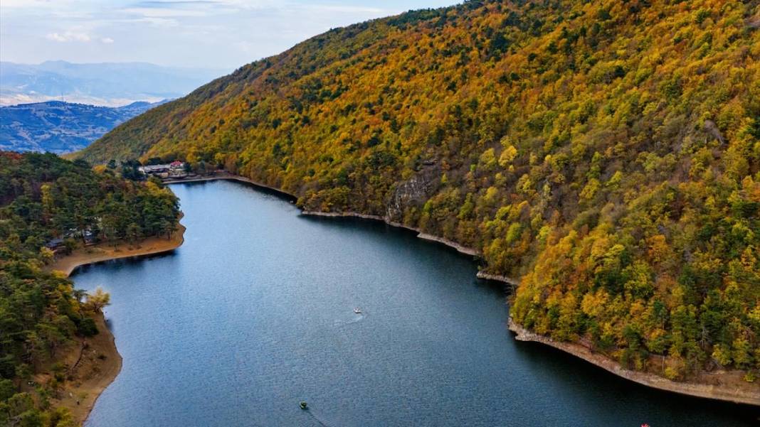 Amasya Boraboy Gölü'nde sonbahar güzelliği 11