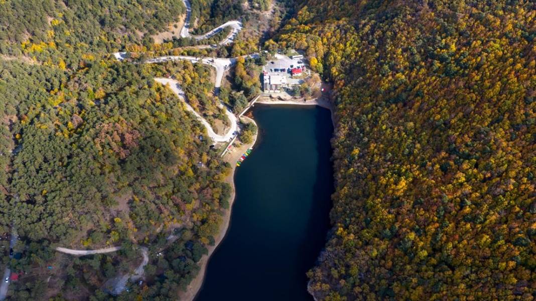 Amasya Boraboy Gölü'nde sonbahar güzelliği 3