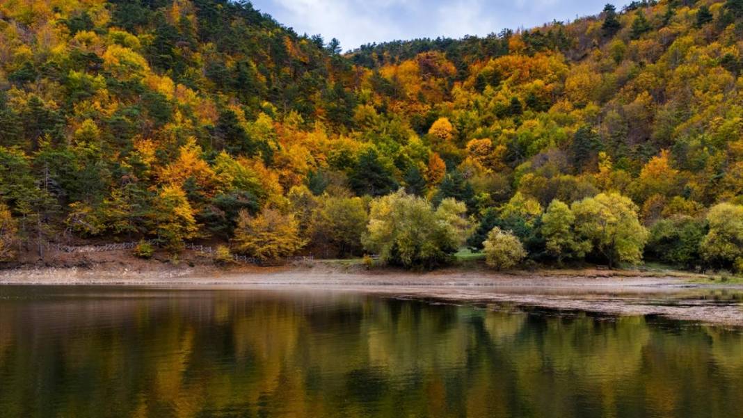 Amasya Boraboy Gölü'nde sonbahar güzelliği 9