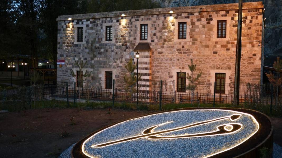 Said Nursi'nin talebe yetiştirdiği Horhor Cami cemaatiyle buluştu 10