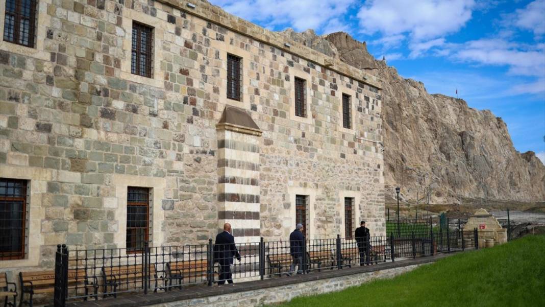 Said Nursi'nin talebe yetiştirdiği Horhor Cami cemaatiyle buluştu 6