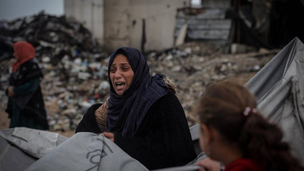 Gazzelilerin çadırlarını su bastı 13