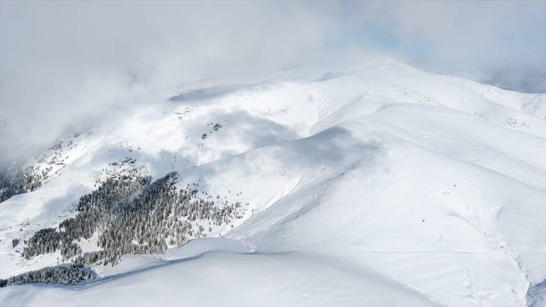 Kümbet Yaylası’nda yeşilden beyaza mevsim geçişi 11