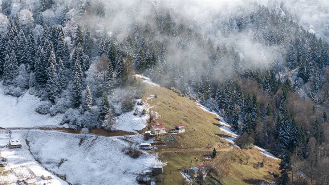 Kümbet Yaylası’nda yeşilden beyaza mevsim geçişi 3