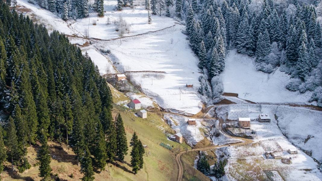 Kümbet Yaylası’nda yeşilden beyaza mevsim geçişi 4