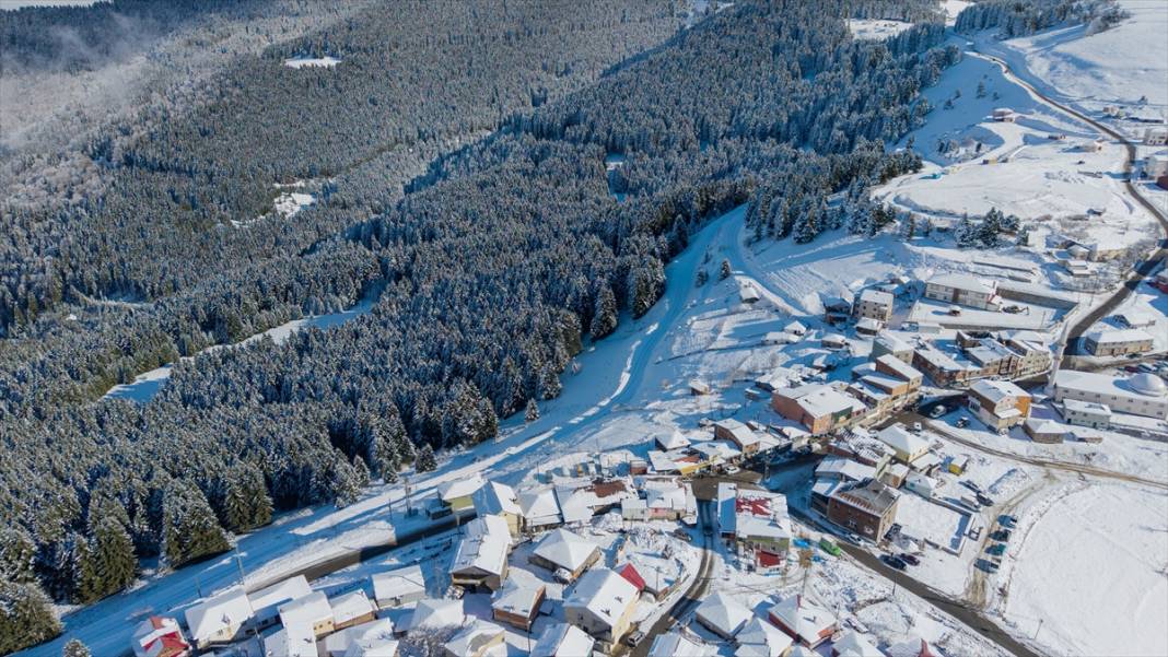 Kümbet Yaylası’nda yeşilden beyaza mevsim geçişi 6