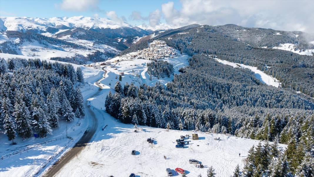 Kümbet Yaylası’nda yeşilden beyaza mevsim geçişi 7