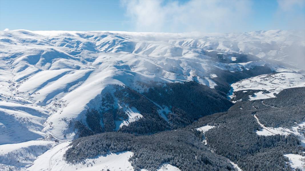 Kümbet Yaylası’nda yeşilden beyaza mevsim geçişi 9