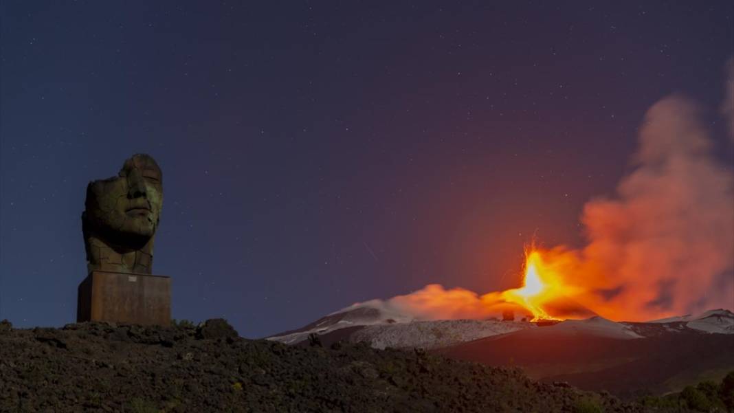İtalya'daki Etna Yanardağı’nın volkanik faaliyeti devam ediyor 19
