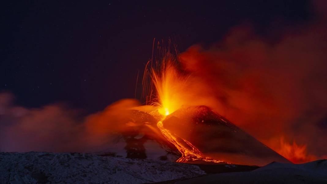 İtalya'daki Etna Yanardağı’nın volkanik faaliyeti devam ediyor 21