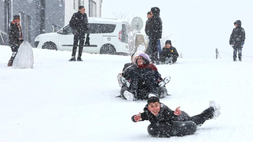 Yurdun çeşitli bölgelerinden kar manzaraları 14