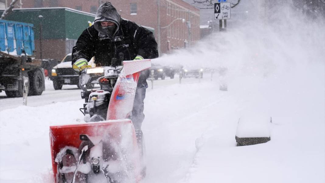 Kanada, kar fırtınasına yakalandı 2