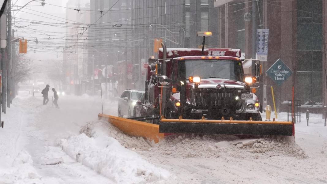 Kanada, kar fırtınasına yakalandı 5