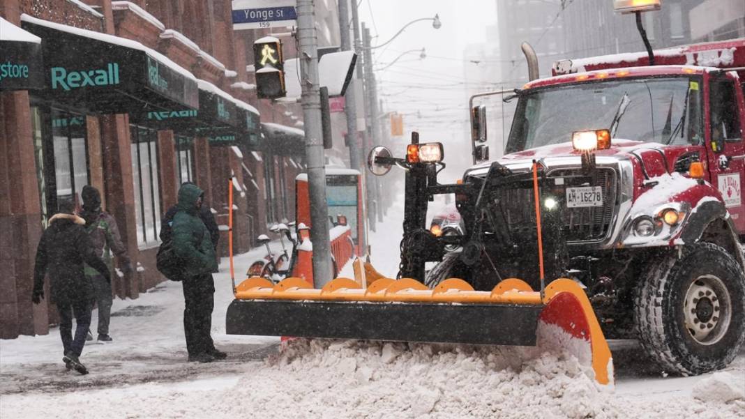 Kanada, kar fırtınasına yakalandı 7