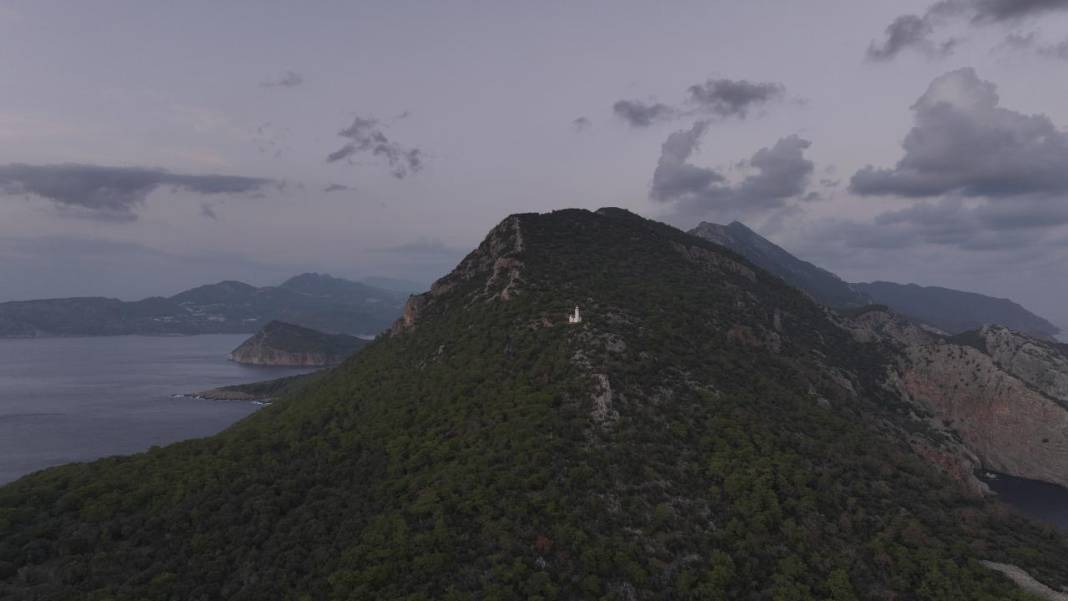 Gelidonya Feneri 90 yıldır denizcilere ışık oluyor 10