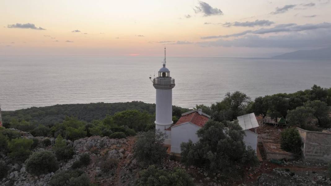 Gelidonya Feneri 90 yıldır denizcilere ışık oluyor 12