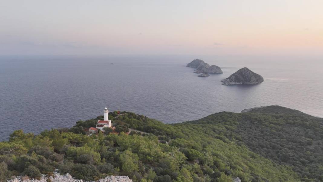 Gelidonya Feneri 90 yıldır denizcilere ışık oluyor 6