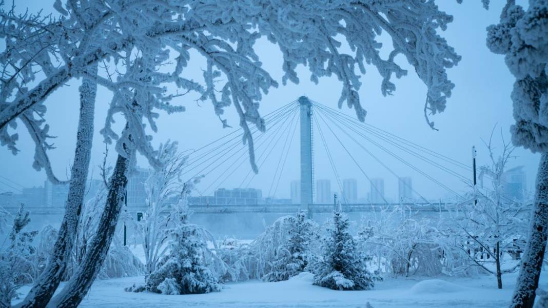 Bakınca bile üşüten görüntüler: Rusya eksi 40 10