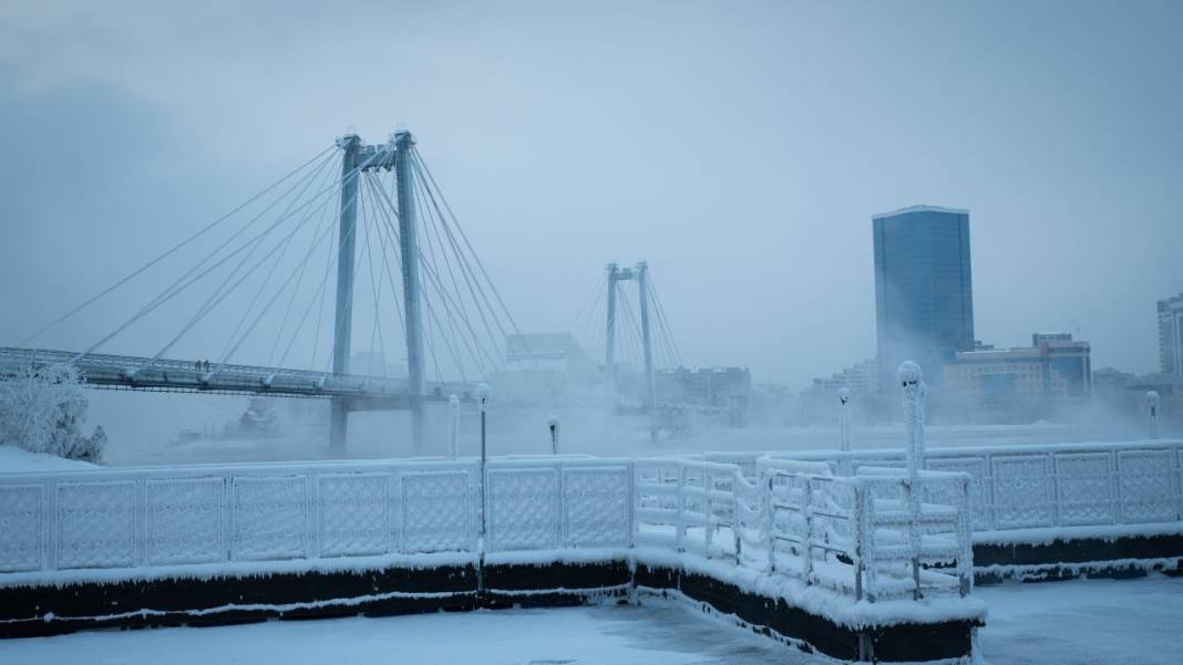 Bakınca bile üşüten görüntüler: Rusya eksi 40 2