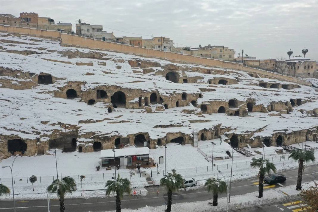 Balıklıgöl’de nadir görülen, 'beyaz rahmet kar' manzaraları 19
