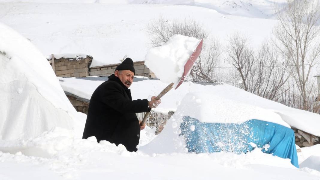 Karla kaplı köylerde yaşam 13