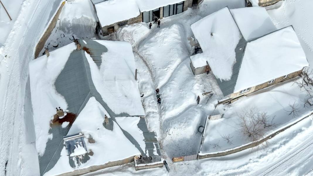 Karla kaplı köylerde yaşam 6